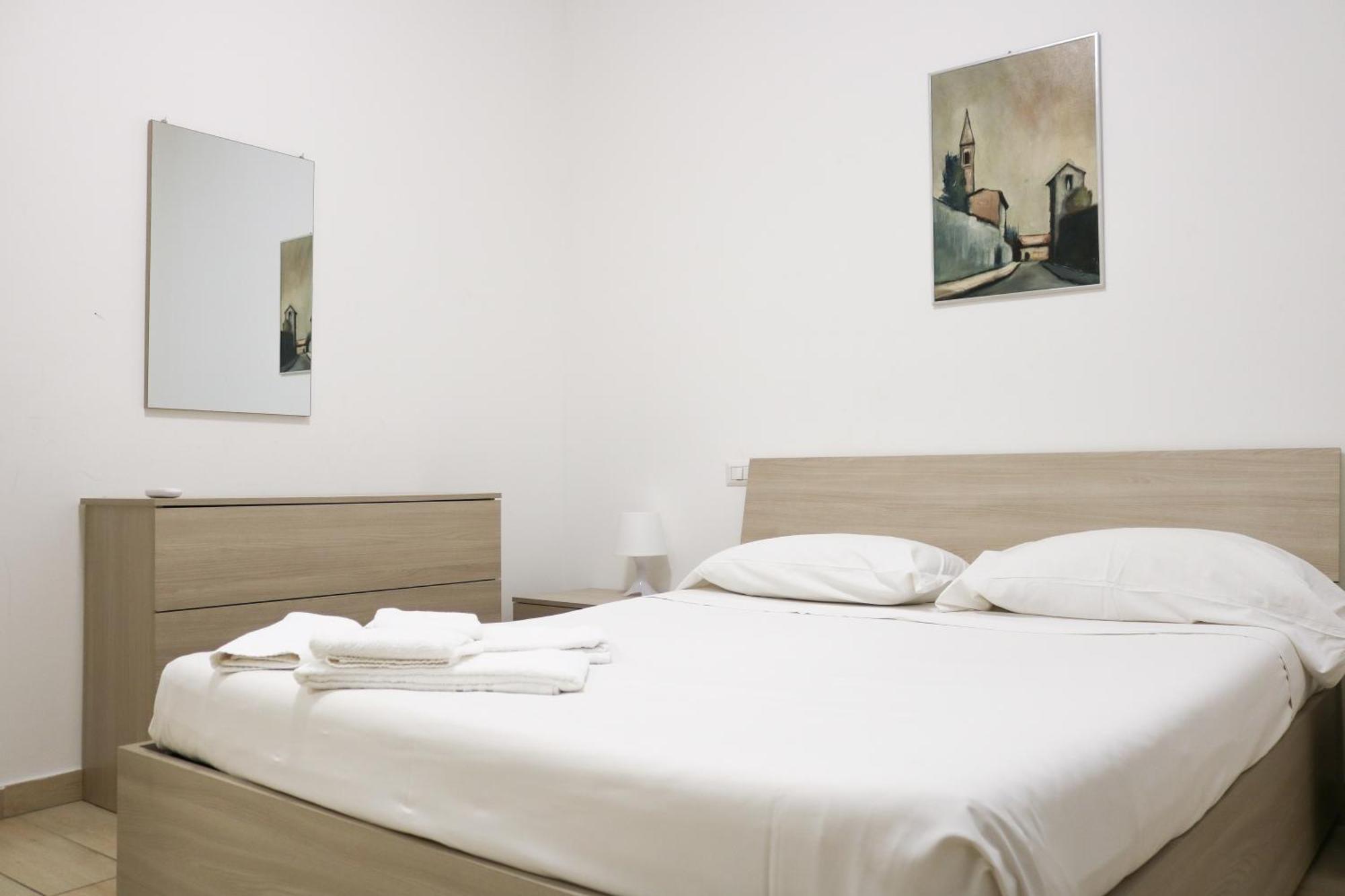 Along The Canal Smart Flat Naviglio - 4 People Corsico Exterior foto